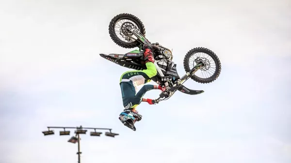 FMX Motocross Stunt Shows
